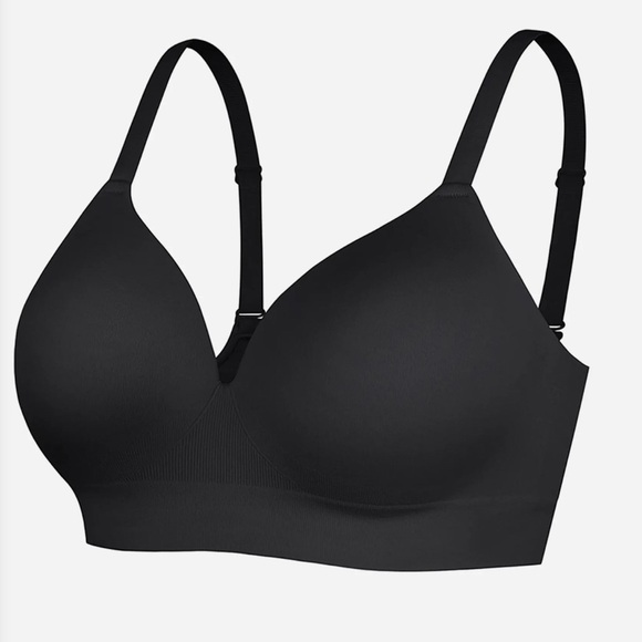 FEELINGIRL Wireless Push-Up
Seamless Comfort Full Coverage Bra, Black, Size S - Picture 1 of 5